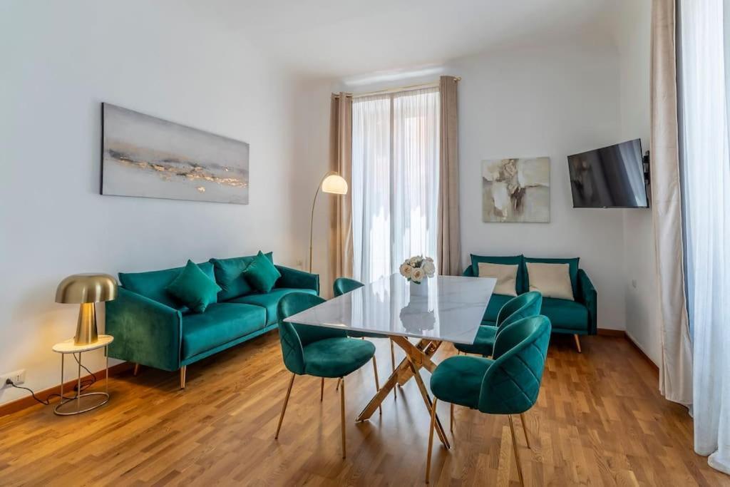 2 Minutes From The Colosseum - Luxury Appartamento Roma