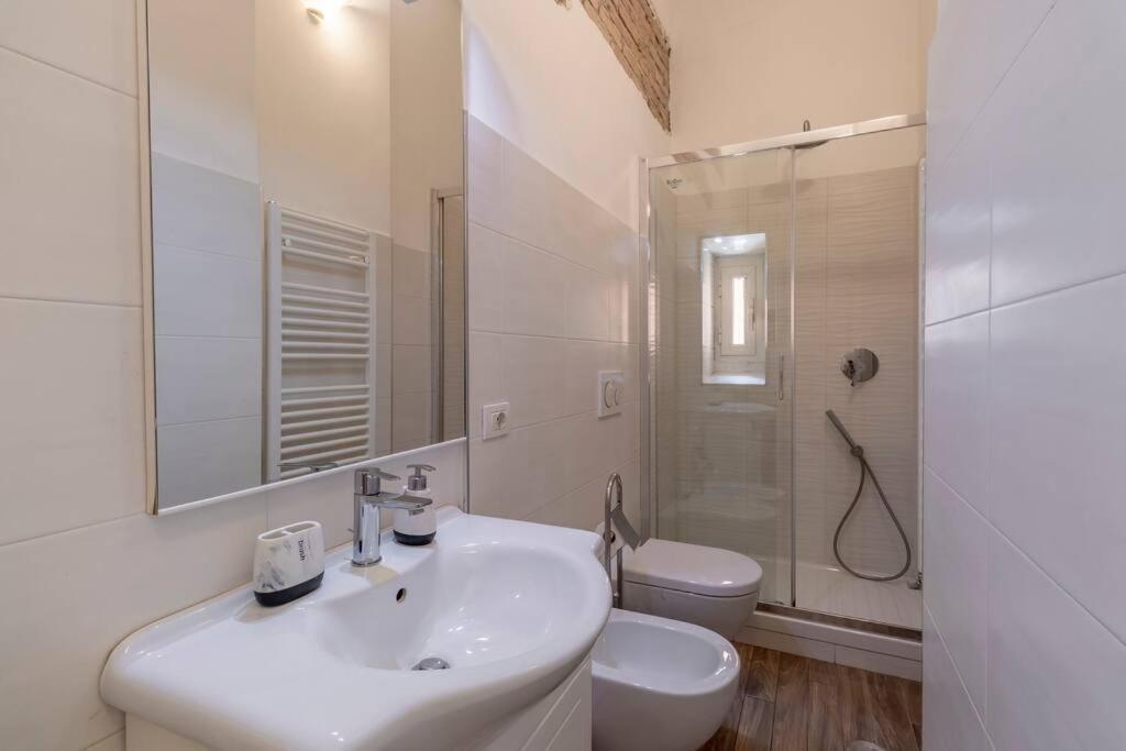 2 Minutes From The Colosseum - Luxury Appartamento *
