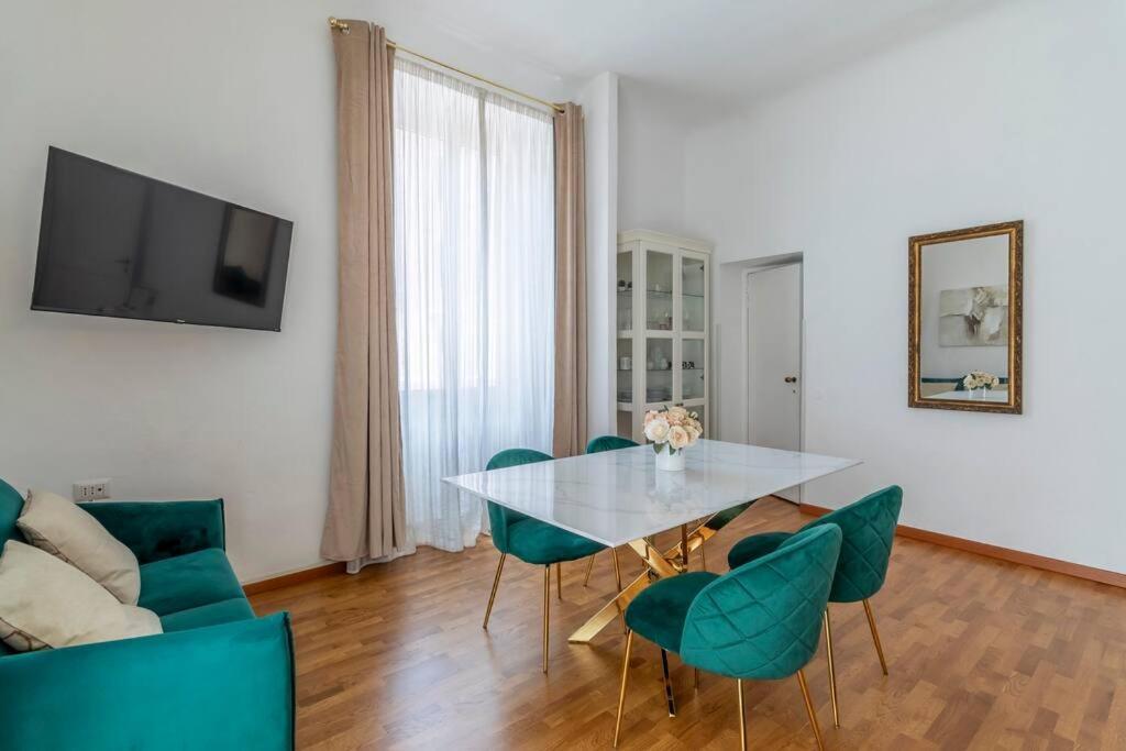 Appartamento 2 Minutes From The Colosseum - Luxury Roma